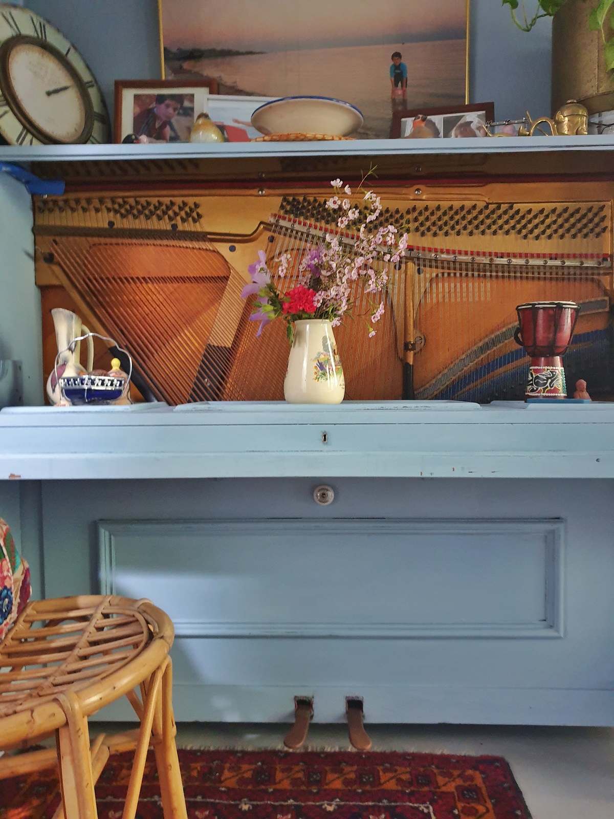 how to upcycle and repurpose and old upright piano into a cabinet